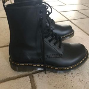 Black Dr martens